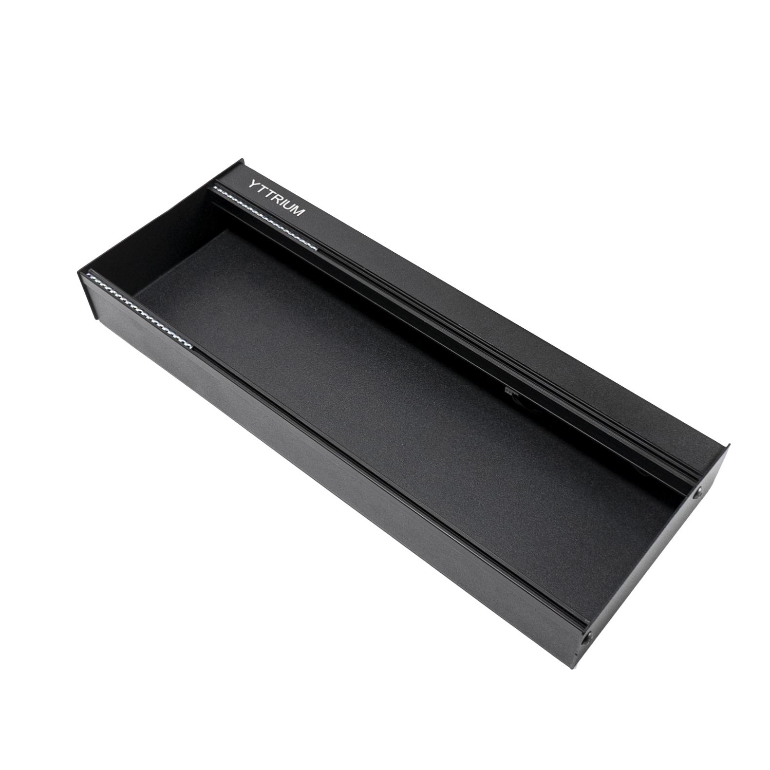 Yttrium Microcase R2 black 84hp