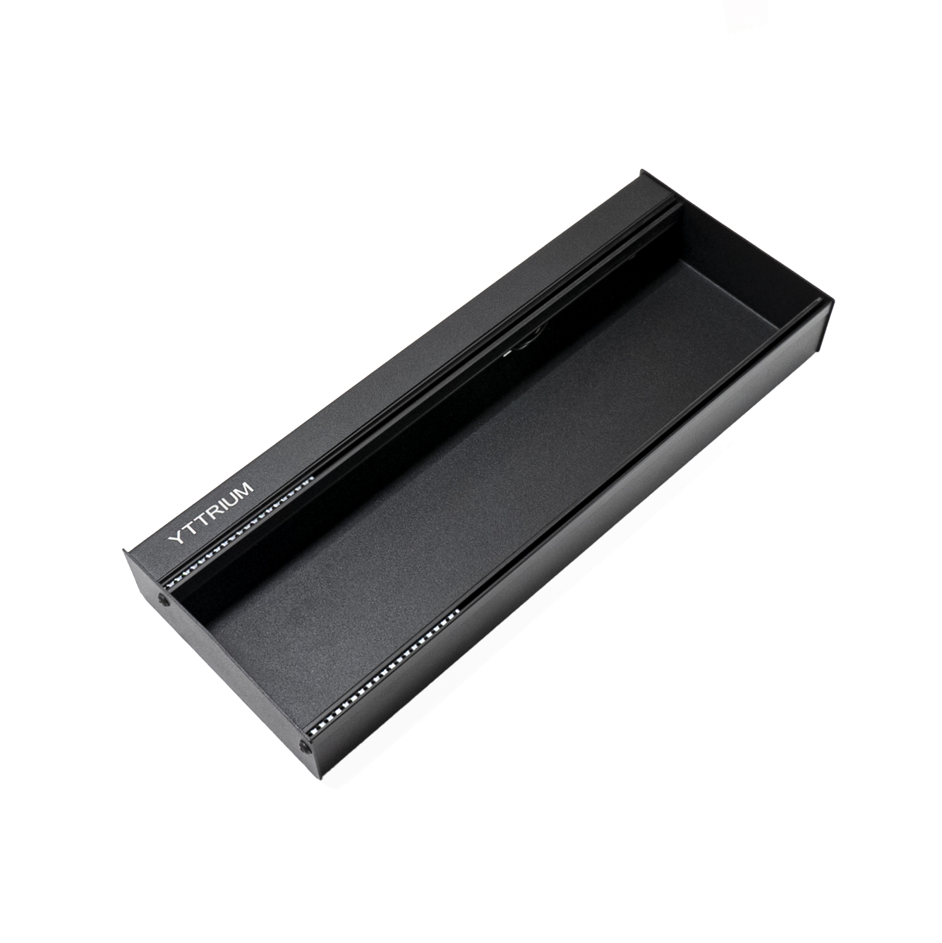 Yttrium Microcase R2 black 84hp