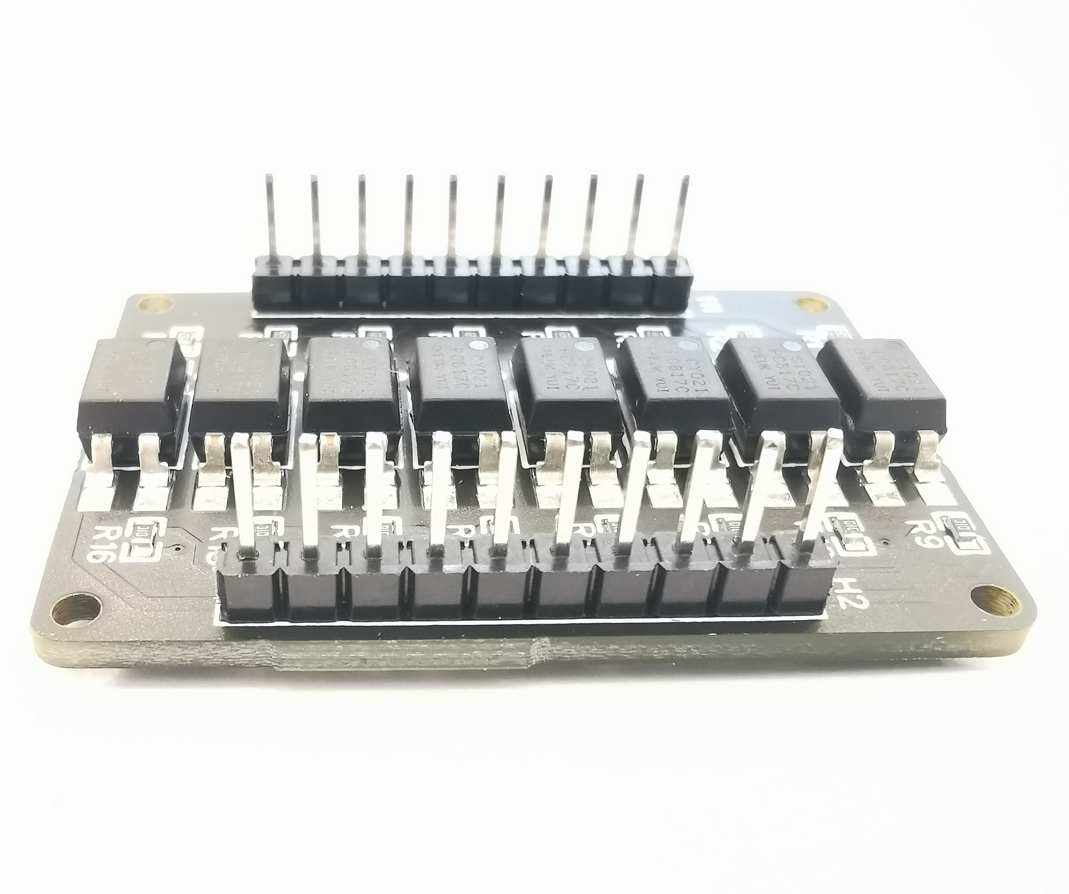 Модуль опторазвязки 8 каналов PC817 4/3мкс со штырьевыми разъёмами RoboParts