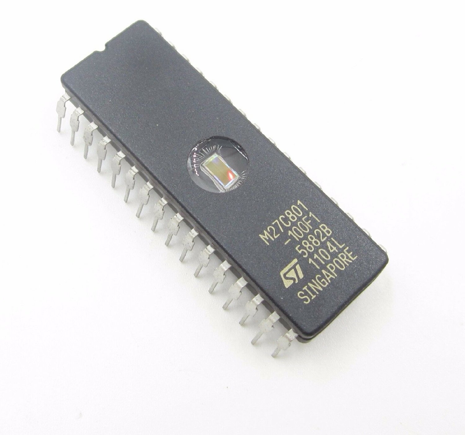 M27C801-100F, микросхема памяти EPROM на 8Мбайт [DIP-32]